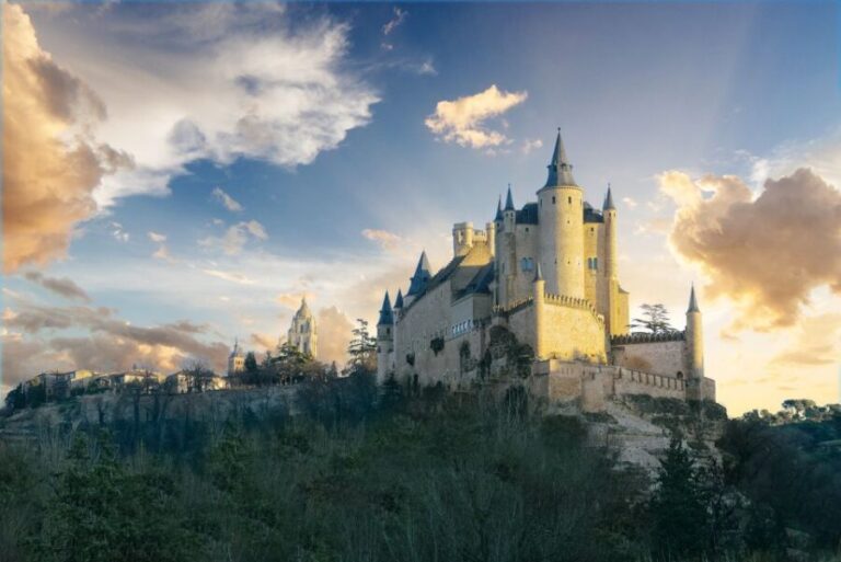 From Madrid: Segovia & Avila Day Trip with Optional Tickets - Food, Tickets, and Additional Considerations