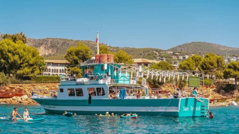 From Magaluf: Palma Bay Sightseeing Cruise with Live Music - Who Will Enjoy This Tour?