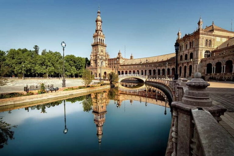 From Malaga: Seville Day Trip with Real Alcázar Tickets - Seville’s Highlights: What You’ll See and Do