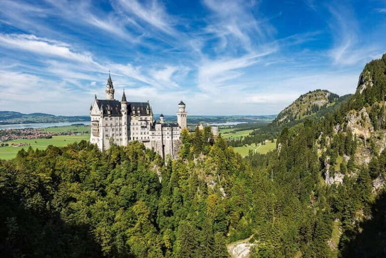 From Munich: Private Tour to Neuschwanstein Castle with Meal - Who Is This Tour Best For?