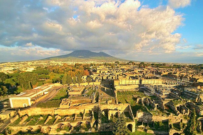 From Naples: Pompeii private tour with lunch at the slopes of Mt Vesuvius - What Travelers Say
