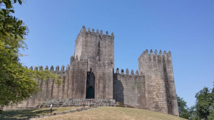 From Oporto: Guimarães Tour (4Hours) - Half Day - Why This Tour Works