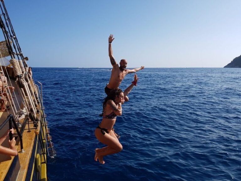 From Palamos: Scenic Boat Trip to Calella de Palafrugell - What’s It Like on the Water?