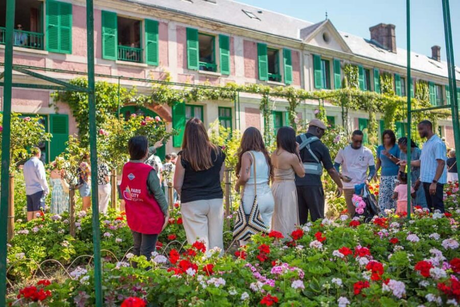 From Paris: Monet Impressionism Tour to Giverny by Minibus - The Guided Experience and Its Value