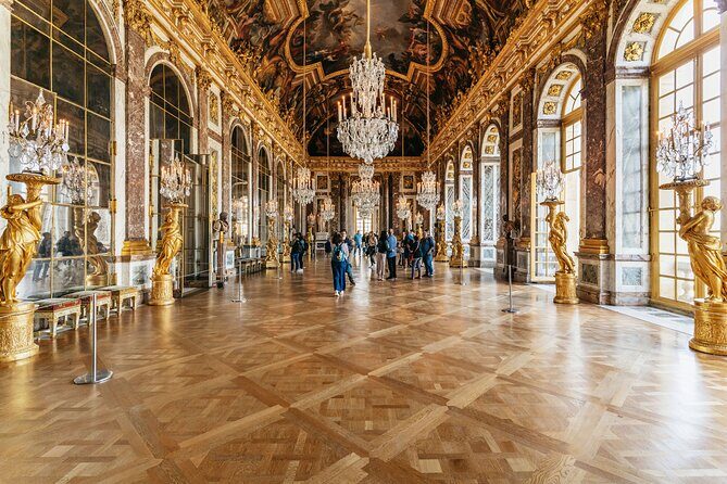 From Paris : Palace of Versailles and Gardens by Bus - Who Should Consider This Tour?