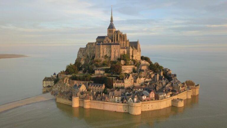 From Paris: Private Mont St-Michel and Honfleur Day Tour - Who Should Consider This Tour?