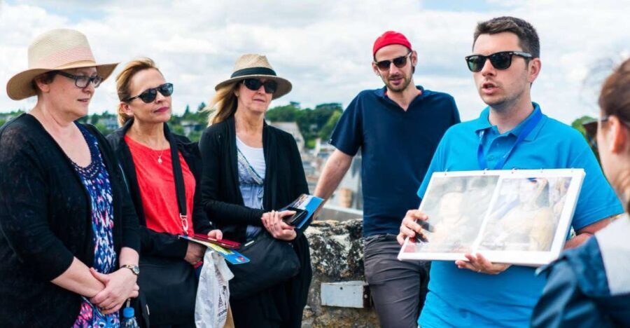 From Paris: Small-Group Loire Valley Castles Full-Day Tour