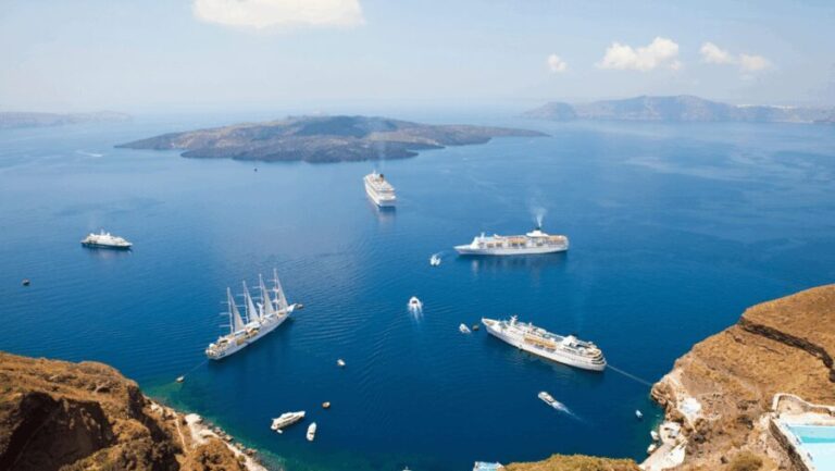 From Rethymnon Explore Santorini Villages, Oia & Fira - Arrival and the Guided Tour of Santorini