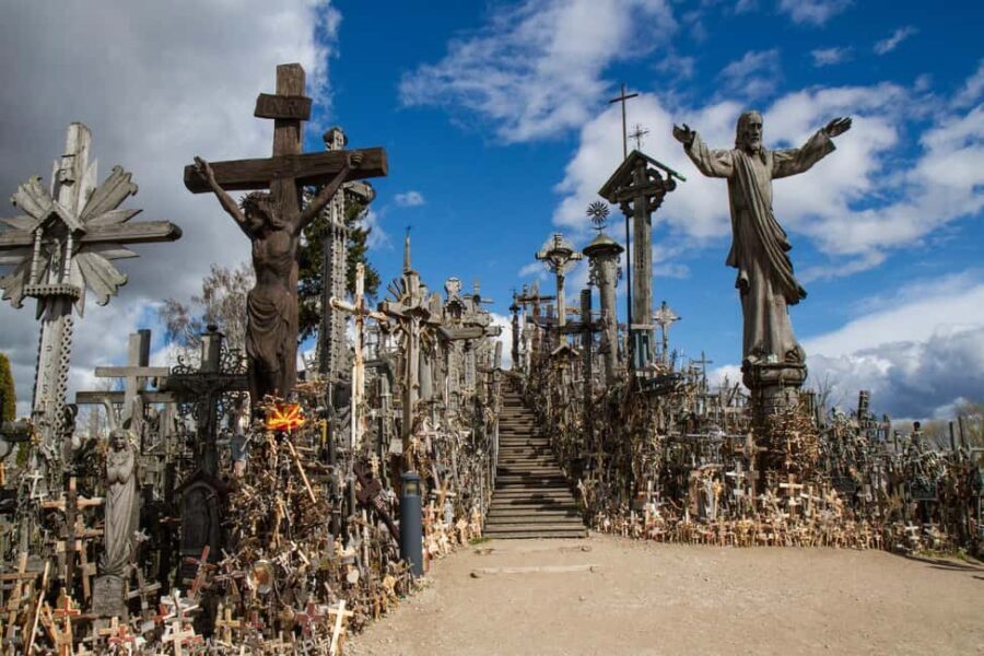 From Riga: Hill of Crosses & Jelgava Highlights - Who Is This Tour Best For?