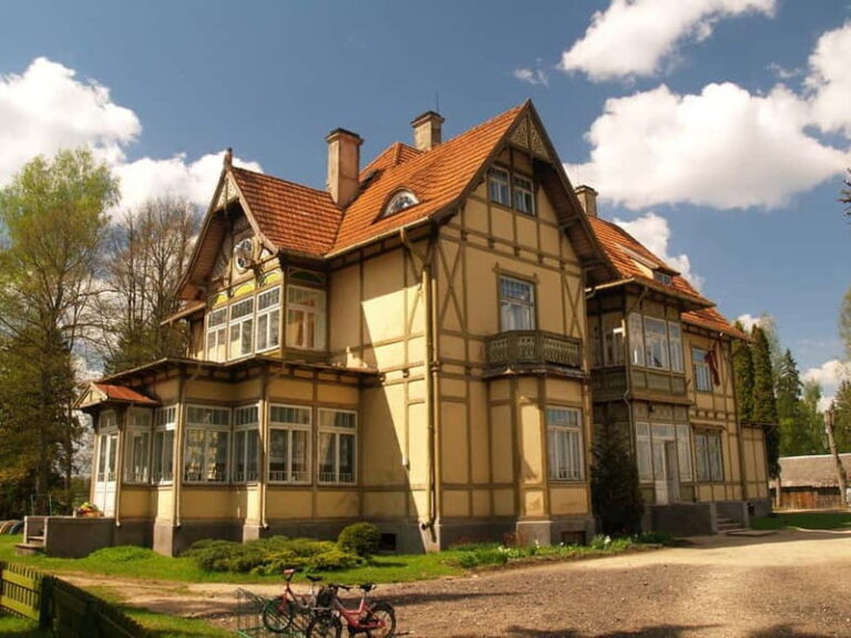 From Riga: Ligatne Village and Gauja River National Park - Who Should Consider This Tour?
