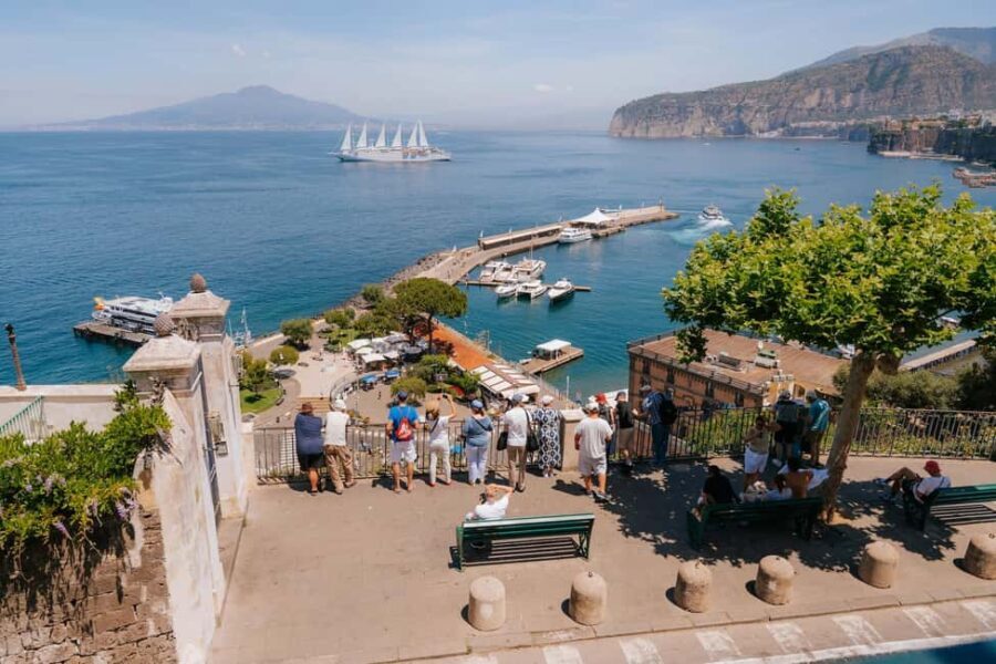 From Rome: Pompeii & Amalfi Coast Day Trip Tour - Transportation & Group Size
