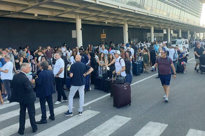 From Rome to your cruise ship in Civitavecchia 3-8 people - Why You Might Love This Transfer Service