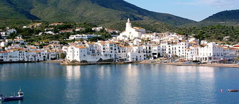 From Roses: Cap de Creus Natural Park and Cadaqués Boat Tour - Visiting Cap de Creus Natural Park