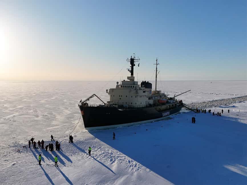 From Rovaniemi: Icebreaker Sampo Cruise with Ice Floating - What Makes This Tour Stand Out?