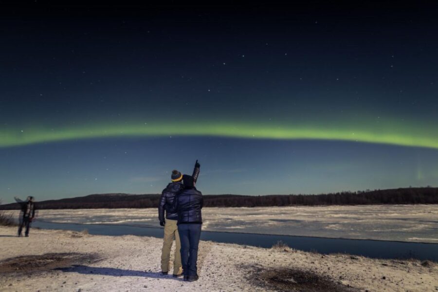 From Rovaniemi: Northern Lights Chase with BBQ and Photos - Group Size, Duration, and Comfort