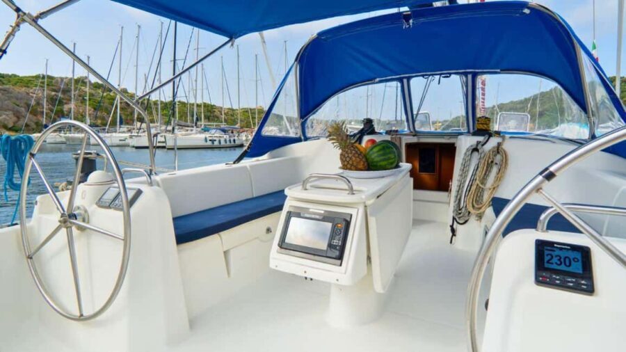 From Santa Teresa: Sailboat Tour to Corsica with Lunch - What Could Be Better?