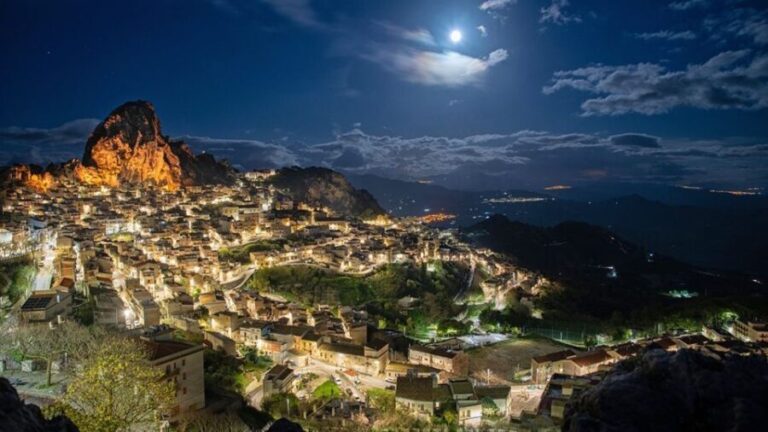 From Sciacca: Caltabellotta Private Tour with Food Tasting - Who Should Consider This Tour?