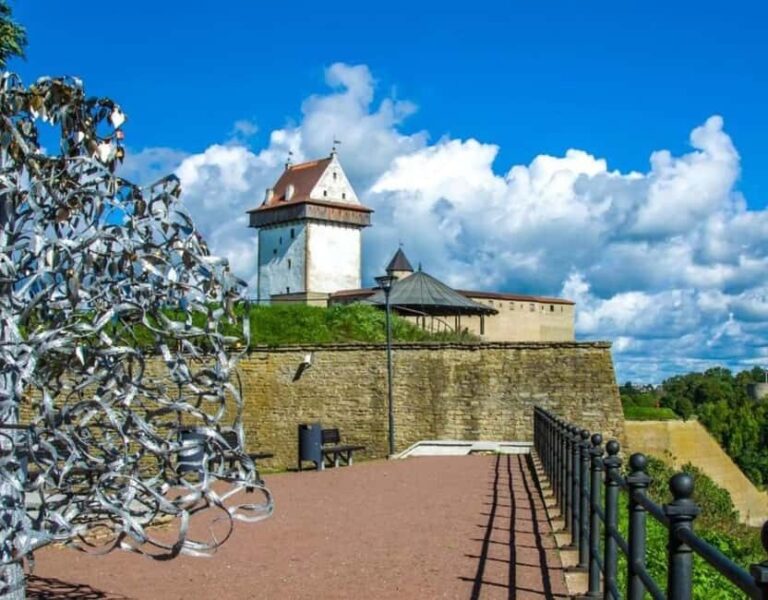 From Tallinn: Narva and Narva-Jõesuu Day Trip with Guide - What We Liked and What to Keep in Mind