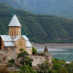 From Tbilisi: Full Day Trip to Kazbegi with Guide & Vehicle - Local Flavors & Cultural Experiences: Khinkali & Dinner