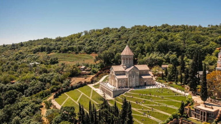 From Tbilisi: Kakheti & Sighnaghi Guided Day Trip with Wine - What the Reviews Say