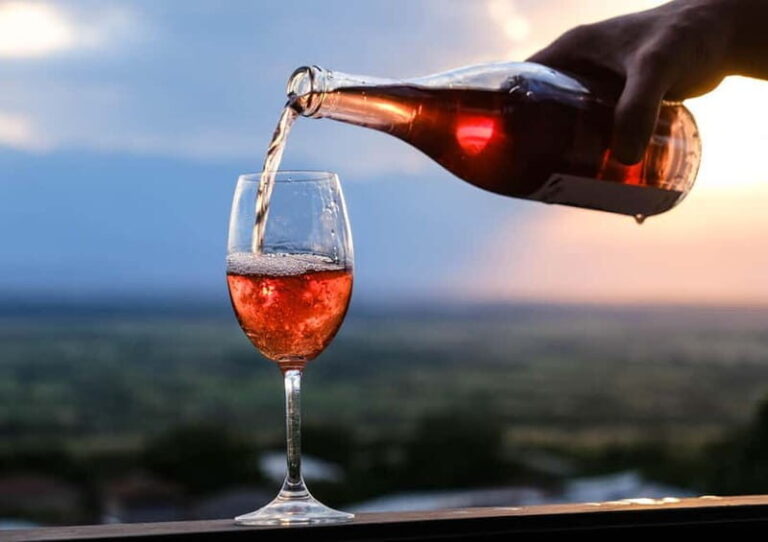 From Tbilisi: Town Treasures & Wine Pleasures Tour - Transport and Group Size