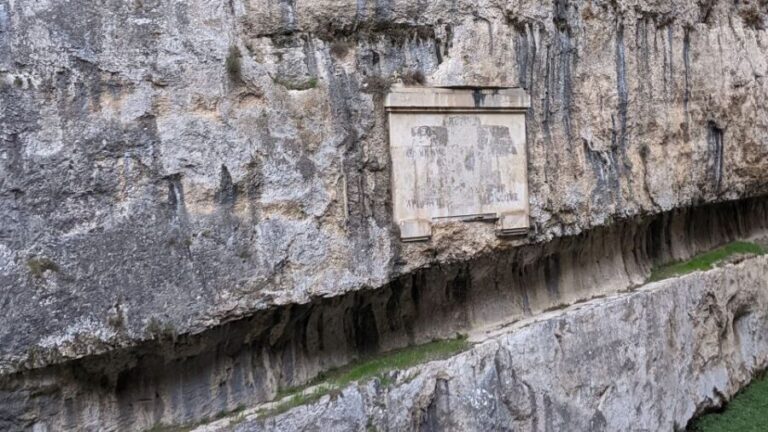 From Triponzo: Valnerina Tunnel and Mountain Hiking Tour - Who Is This Tour Best For?