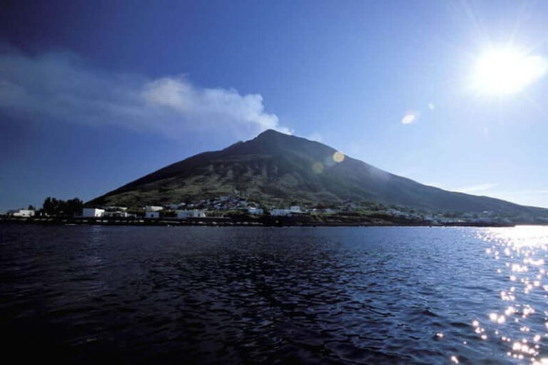 From Tropea: Panarea Island and Stromboli Volcano by Night - Who Will Love This Tour?