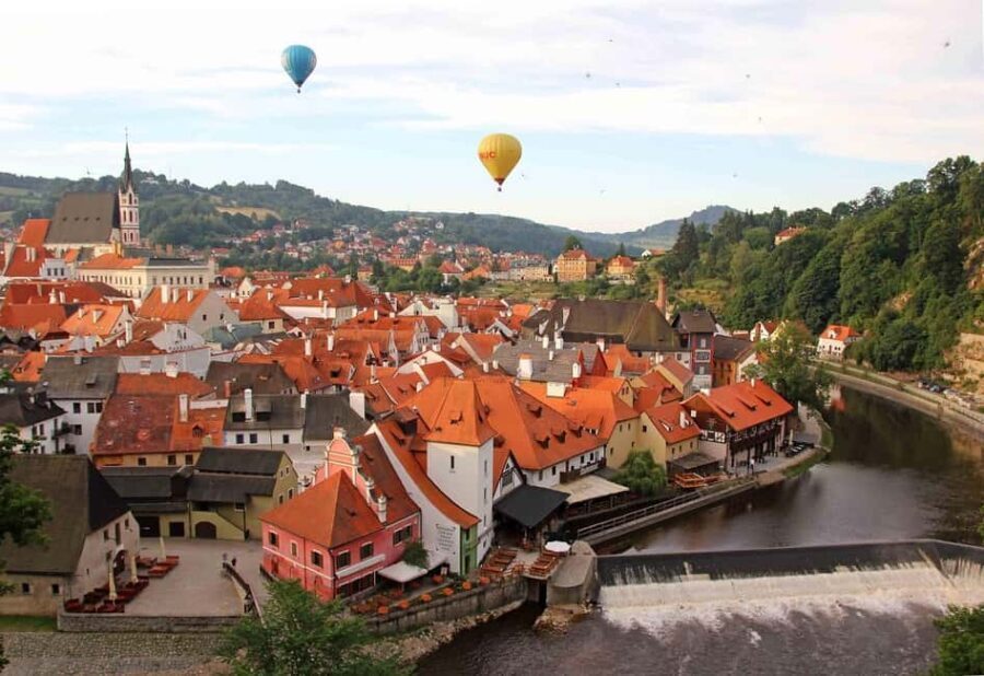 From Vienna: Cesky Krumlov with Lunch and Tasting - What the Reviews Say