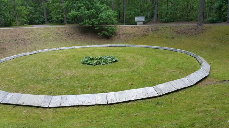 From Vilnius: Kaunas, Trakai and Paneriai Forest - The Itinerary in Detail