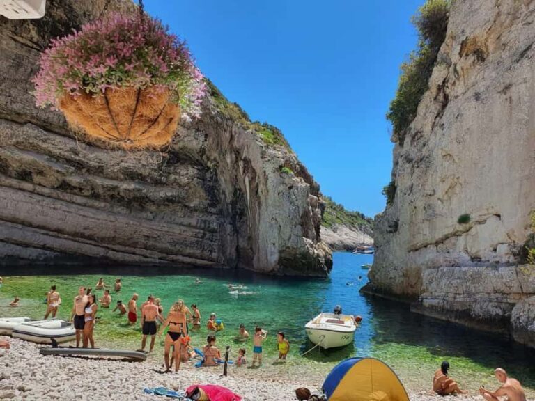 From Vis: Speedboat tour - Vis, Bievo & Blue Cave (shared) - The Boat and Equipment