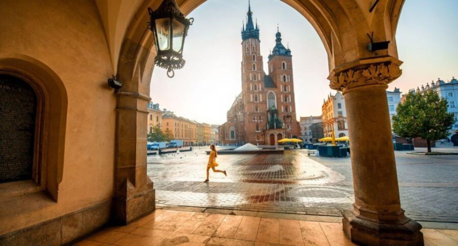 From Warsaw: Guided Tour to Wieliczka Salt Mine and Krakow - Practical Considerations