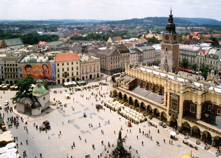 From Warsaw: Krakow Guided Private Tour with Transport - What’s Included and What’s Not