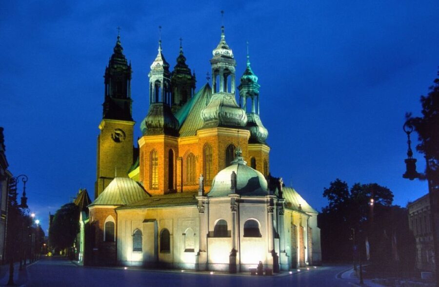 From Warsaw: Poznan Small Group Day Trip with Lunch - Walking Through Poznans Historic Heart