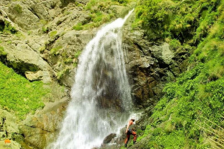 From Yerevan: 5 day tour in Armenia - Day 1: From Yerevan to Ancient Monuments