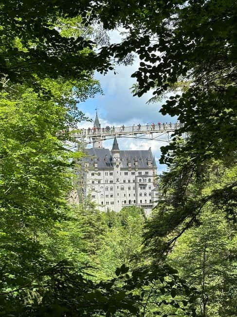 From Zurich: Neuschwanstein Castle Private Tour with Lunch - The Itinerary in Detail