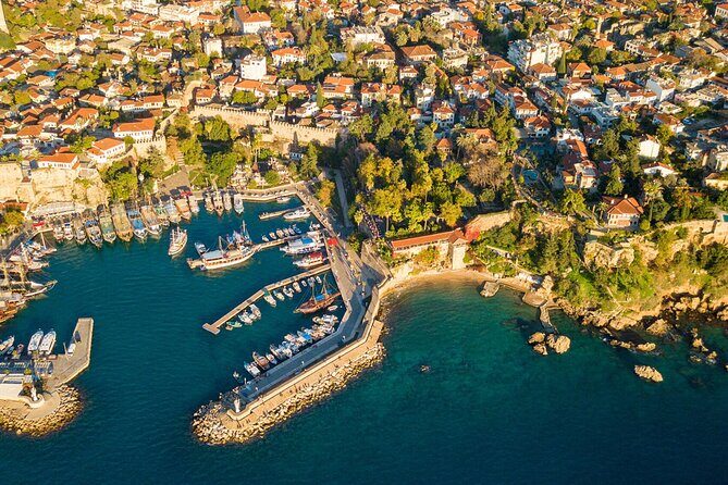 Full Day City Tour/2 Waterfalls, Boat Trip, Old Town - A Deep Dive into the Tour Experience