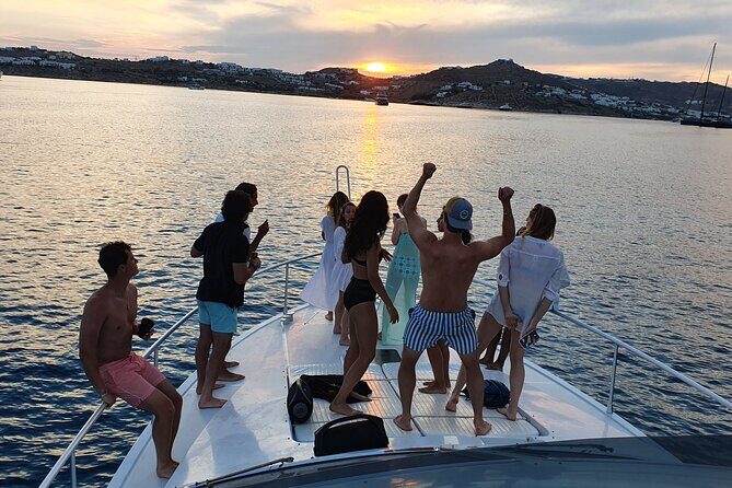 Full Day Private Yacht Cruise in Mykonos on a Ferretti Altura 52s - Who Is This Tour Best For?