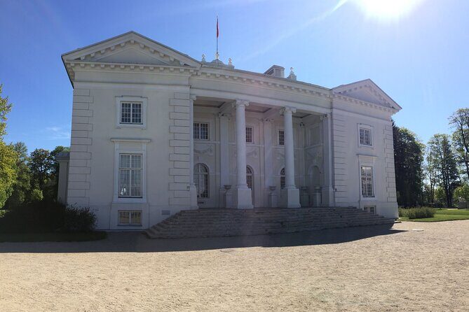 Full day Self-Guided trip to Trakai - bicycle rent for 24 h. and train tickets - The Practical Details