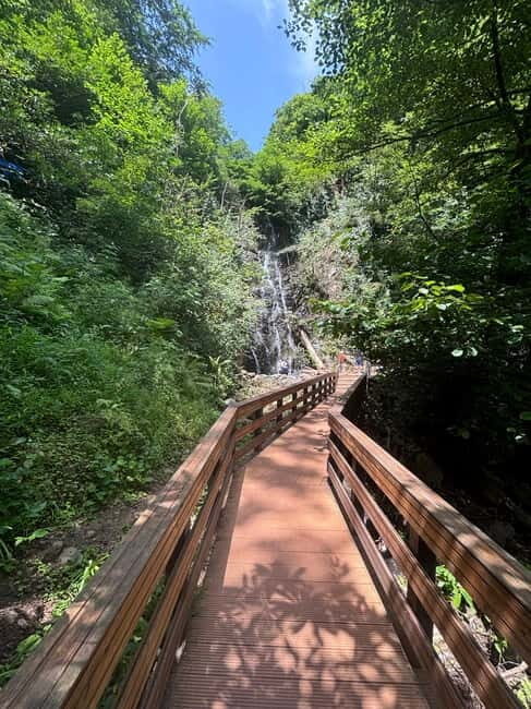 Full Day Tour from Batumi to Waterfalls - Stop 1: Andrew the Apostle Sculpture and Waterfall