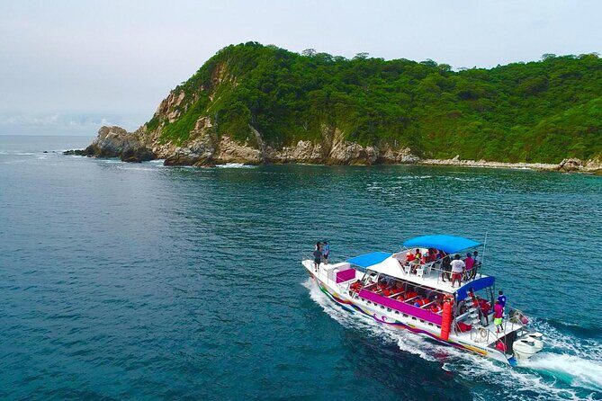 Full Day Tour of the Bays of Huatulco - The Experience and Group Size