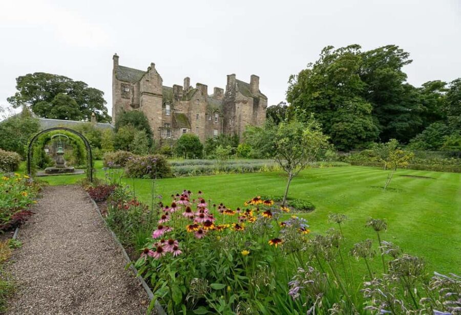 Full-day tour: Outlander from Edinburgh in Italian - Transport and Logistics