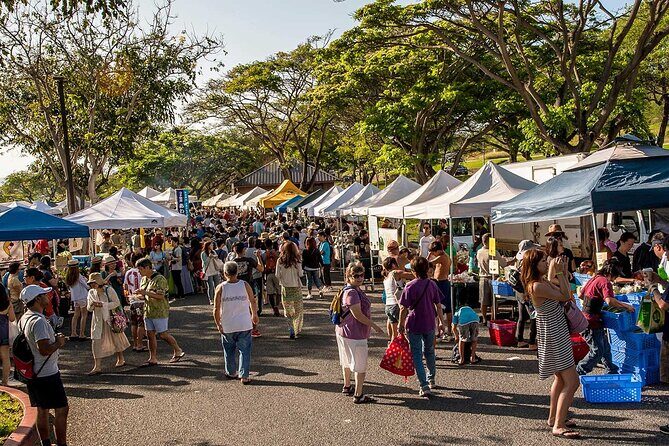 Full-Day Tour to Kailua Hawaii with Return Trip Shuttle - Transportation and Group Size