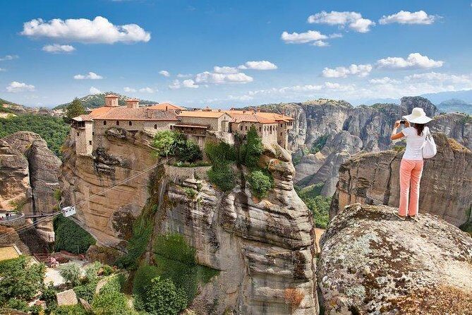 Full day Trip from Athens to Meteora - Visiting the Monasteries: What to Expect