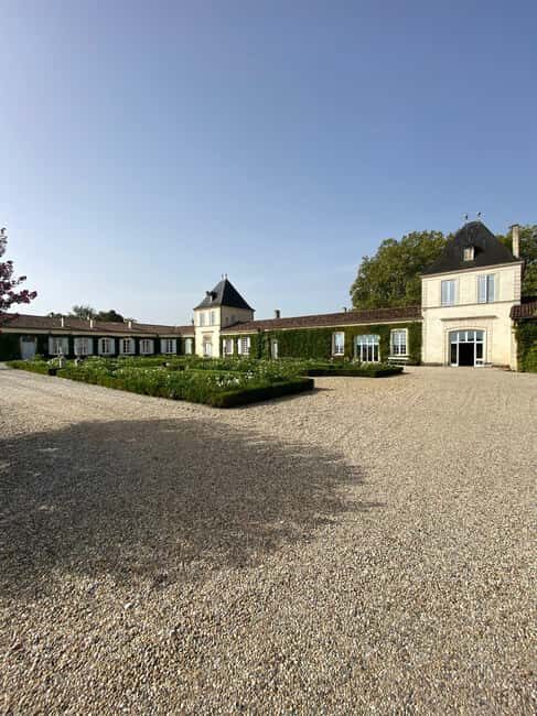 Full Day Wine tour in saint emilion & Margaux