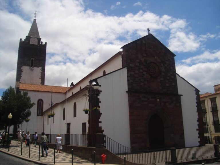 Funchal: Private Guided Walking Tour - Discovering Funchal’s Heart: What the Tour Looks Like