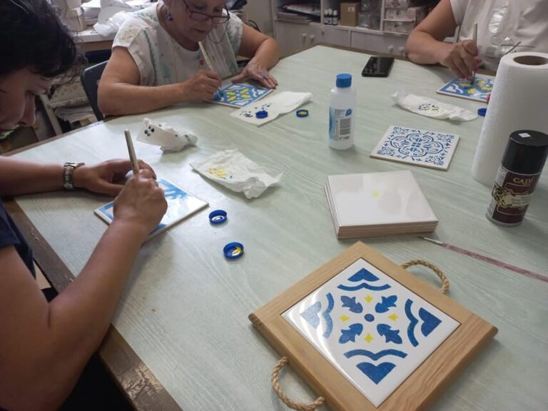 Gaia: Tile painting workshop, Port Wine and Pastel de Nata - Drinks and Snacks: A Cultural Touch