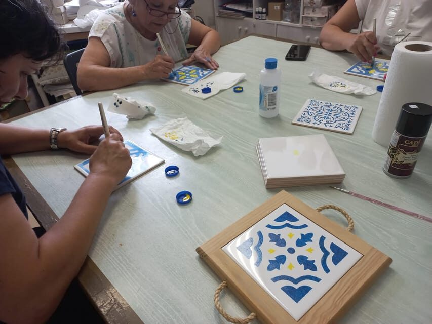 Gaia: Tile painting workshop, Port Wine and Pastel de Nata - Drinks and Snacks: A Cultural Touch