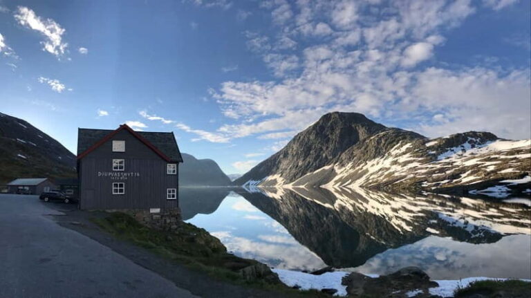 Geiranger Fjord: Downhill Self-Guided Bike Tour - Who Is This Tour Best For?