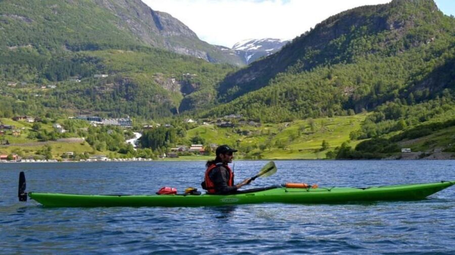 Geiranger Fjord: Single Kayak Rental - The Experience in Detail