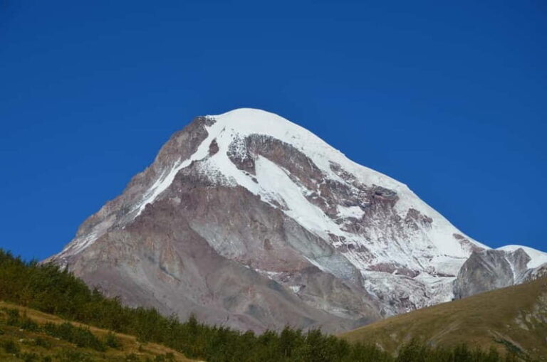 Georgia: climbing mount Kazbegi - What Makes This Tour Stand Out?